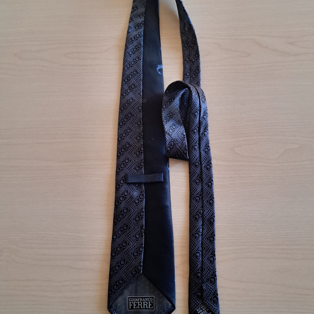Gianfranco Ferre Black and Gray Patterned Tie